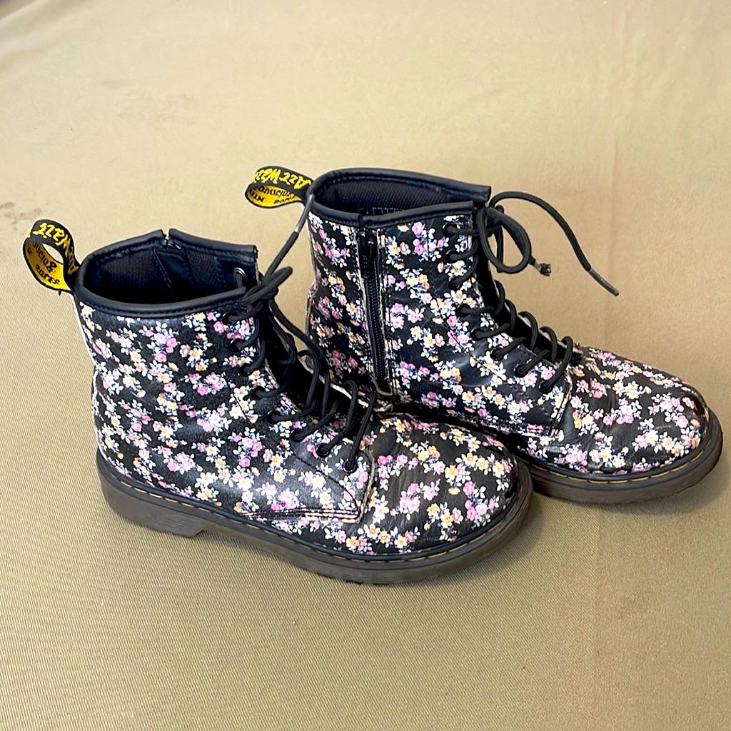 Dr. Martens, Delaney .. Floral Boots Size 3” ( Womens Size 5” Fits Perfect)